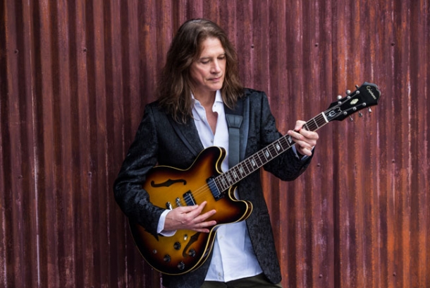 Robben Ford at Colston Hall in Bristol on 18 March 2017
