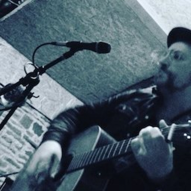 Live Acoustic Covers at Smoke and Mirrors with Stevie Yeomans 22 July