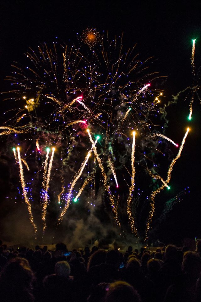 Downend Round Table Fireworks - Display