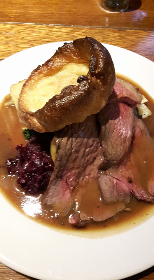 Sunday Roast Review for 365 Bristol at The Prince of Wales in Bristol