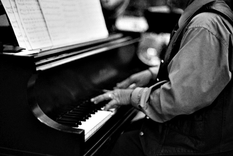 Jazz on the Piano in Bristol every Sunday at The Alma Tavern, Clifton