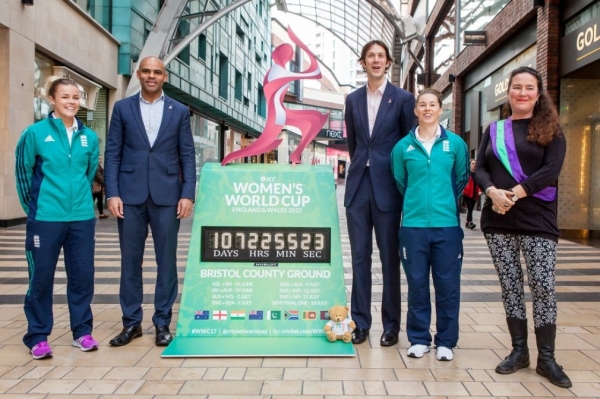 Mayor of Bristol, Marvin Rees, was joined by England internationals Alex Hartley and Tammy Beaumont, along with Gloucestershire Cricket chief executive Will Brown and Fi Hance