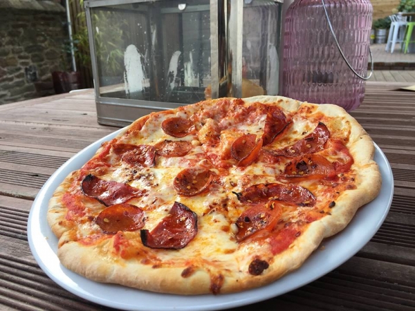 A perfect pizza and a pint for just £10 at The Phoenix