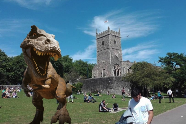 Dinosaurs to roam Bristol's Castle Park this summer