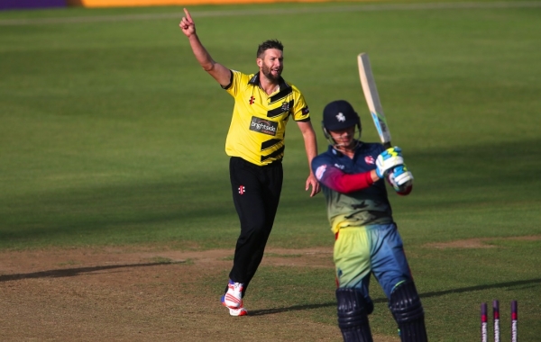 Big Bash star Andrew Tye signs for Gloucestershire Cricket
