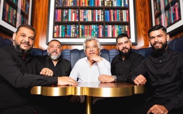 Gipsy Kings featuring Nicolas Reyes