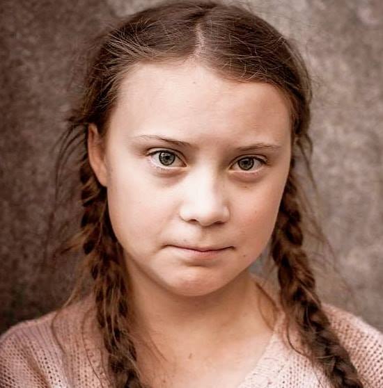 Illustrate express their support for Greta Thunberg 