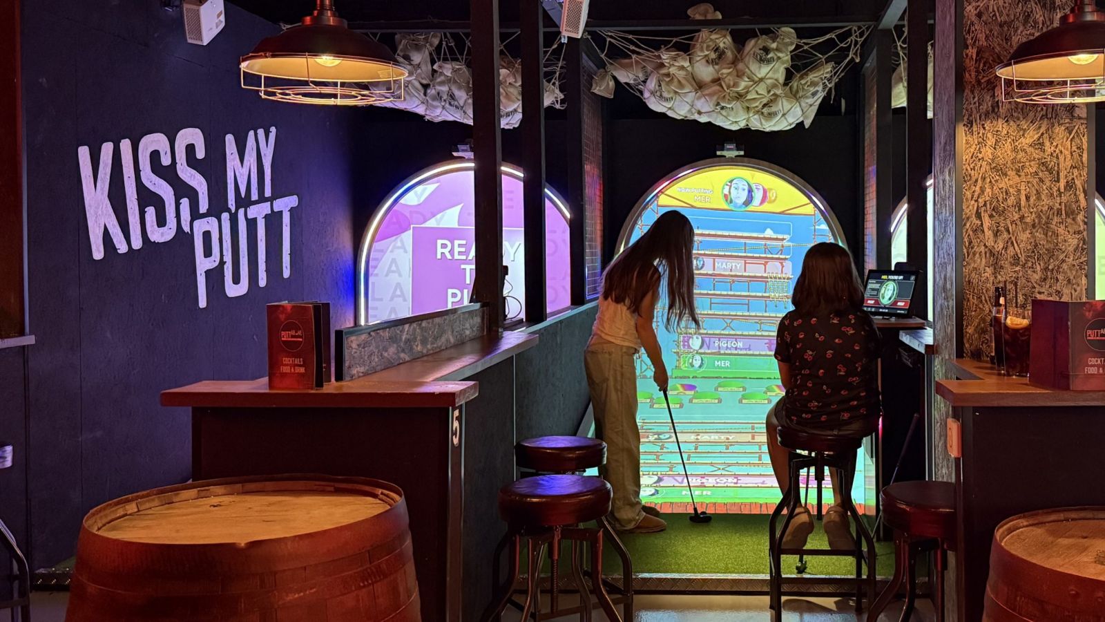 Putt Above Bristol Golf
