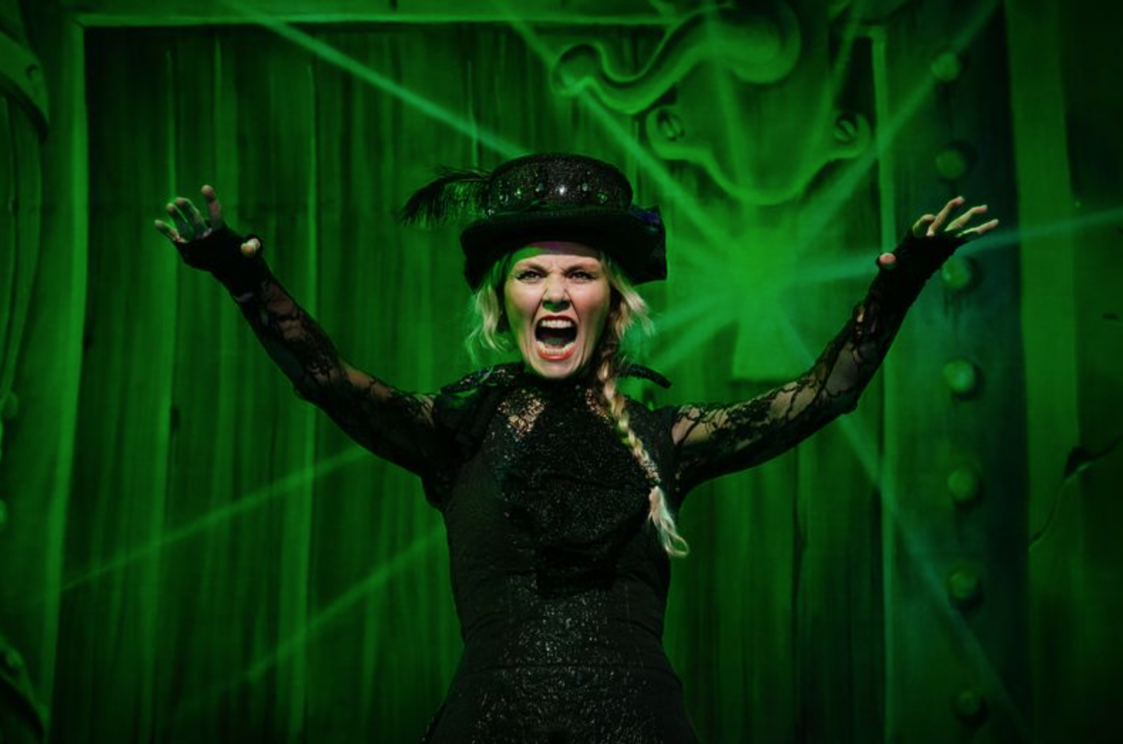 Review: Jack and the Beanstalk at The Bristol Hippodrome