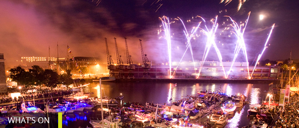 We want Fireworks in Bristol like this