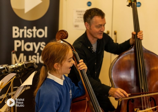 Colston Hall and Bristol Plays Music launch online classes for young people