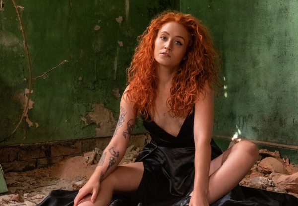 Janet Devlin to perform live at The Louisiana in 2021