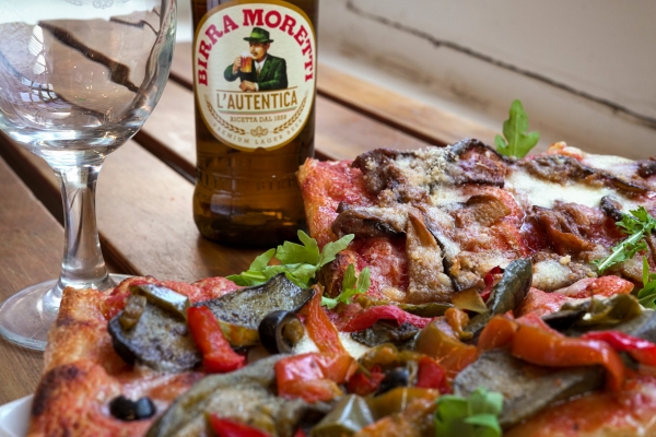 Taste of Napoli delivery in Bristol
