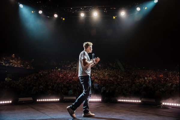 Russell Howard to visit Bristol in 2023 as part of 'Respite' tour