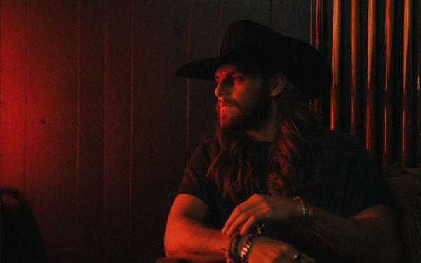 Fast rising country star to drop by Bristol in 2025 as part of debut European tour