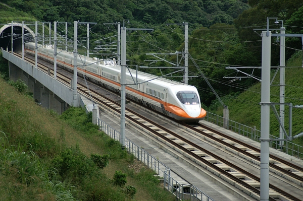 High speed trains into Bristol by 2017 significantly cutting