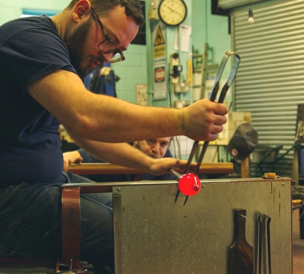 Watch glassmaking for FREE at Bristol Blue Glass this summer