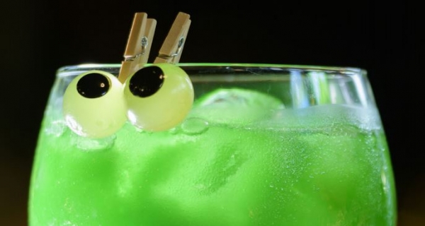 Enjoy 2-for-1 on cocktails this Halloween at Aqua