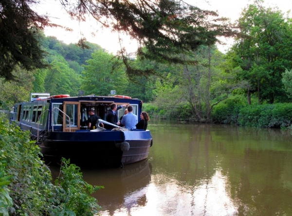 Warm your winter with a Curry Cruise along the Avon River